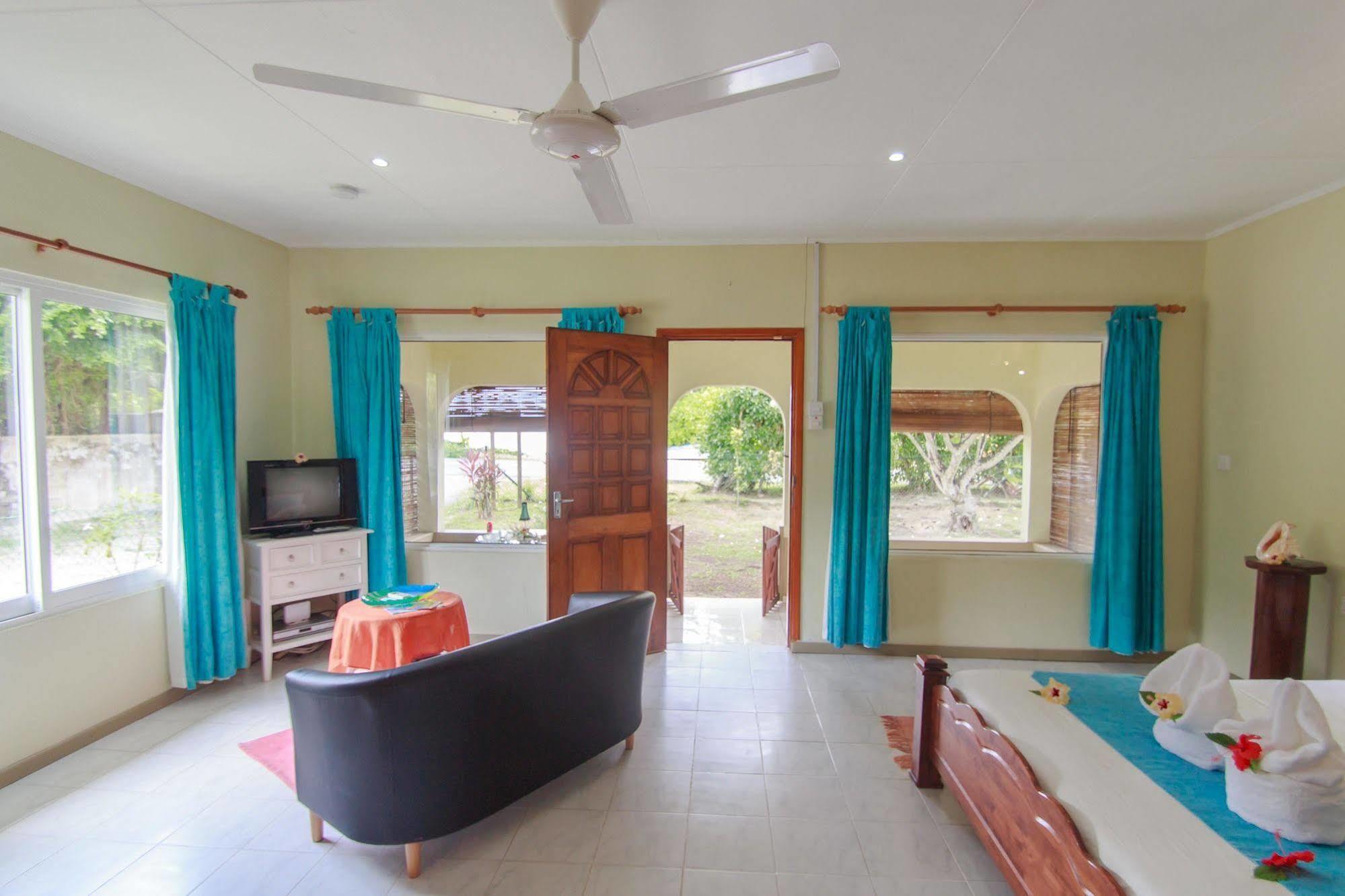 Coco Blanche Appartement Anse Royale Buitenkant foto