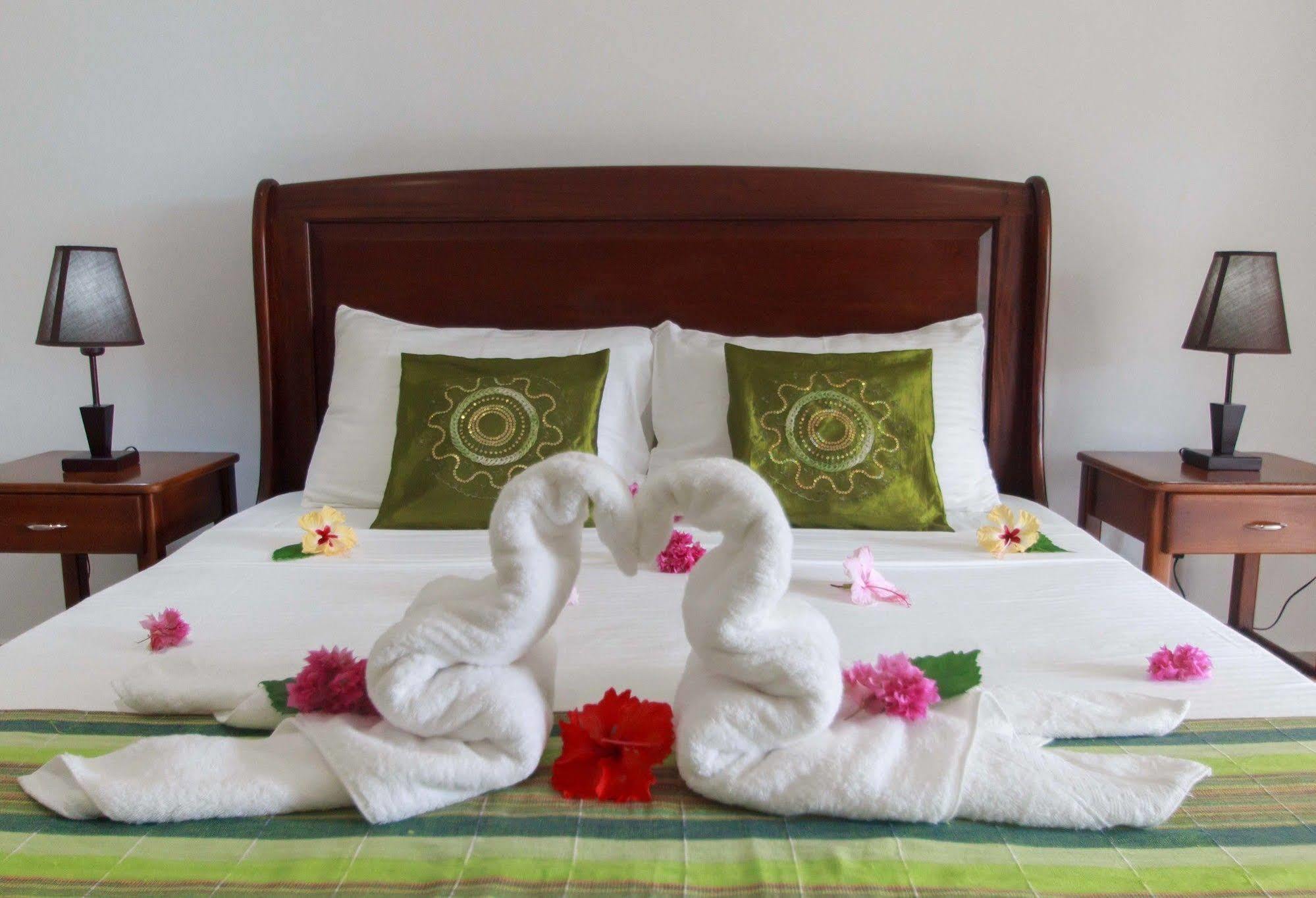 Coco Blanche Appartement Anse Royale Buitenkant foto